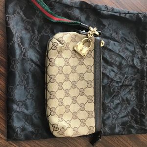 Gucci wristlet